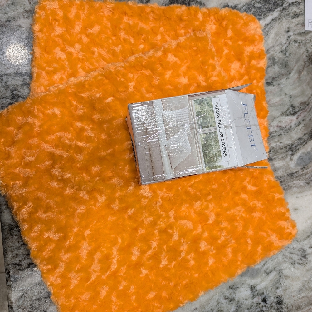 NIB Futei Minky Rosette Throw Pillow Covers, Set Of 2, Orange